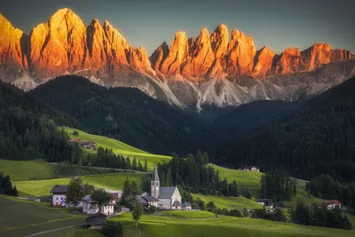 Откройте для себя великолепие и возвышенность гор Италии на фото