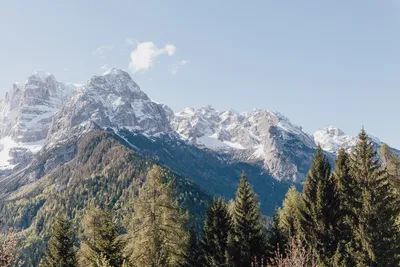 Ошеломляющие виды на Горы Италии: скачайте красивые обои бесплатно