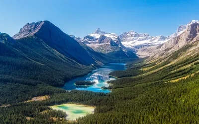 Величие природы: Фотографии гор Канады, отразившие их величие