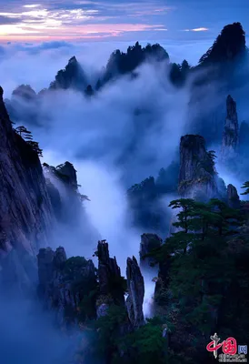 Фантастические пейзажи Гор хуаншань захвачены на фото