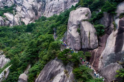 Живописные пейзажи Гор хуаншань: силы природы в объективе