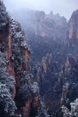 Арт-фото горы Хуаншань в полном разрешении