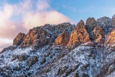 Изображения снежных гор Крыма: красивые фотографии зимней природы