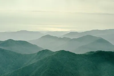 Рисунок гор Сочи с идеальным фоном
