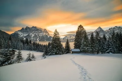 Фоны гор в зимней обстановке: HD и 4K изображения для вашего экрана