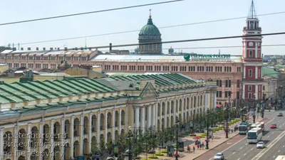 Новые изображения Гостиного двора Питера для скачивания