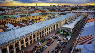 Увлекательные фото Гостиного двора в Петербурге