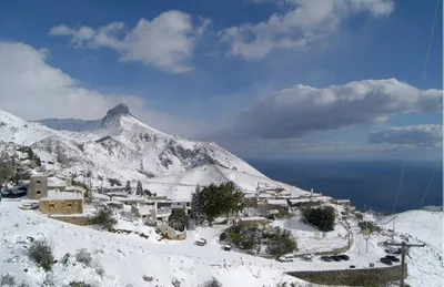 Фотографии зимних пейзажей Греции: загрузка в JPG, PNG, WebP.