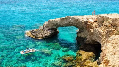 Фото Губернаторского пляжа на Кипре в формате WebP в разрешении 4K