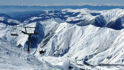Великолепие горнолыжного сезона: Гудаури в фотографиях