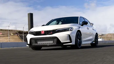 Скачать фотографии Honda Civic 2023 в формате JPG