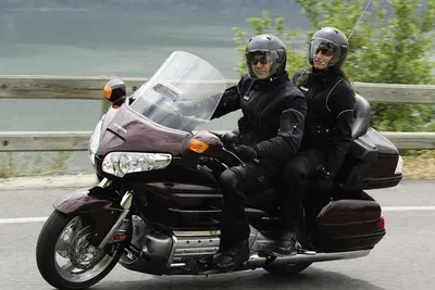 Потрясающее изображение Honda Goldwing GL-1800 для вашего рабочего стола