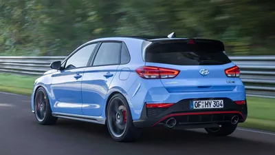 Hyundai i30 2023: фото с разных ракурсов