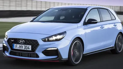 Hyundai i30 N Fastback 2023: фото на трассе