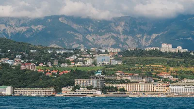 Картинки Ялта горы: скачать бесплатно и наслаждаться красотой