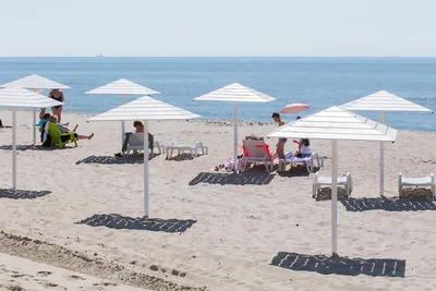Фотографии Янтарного пляжа в 4K качестве