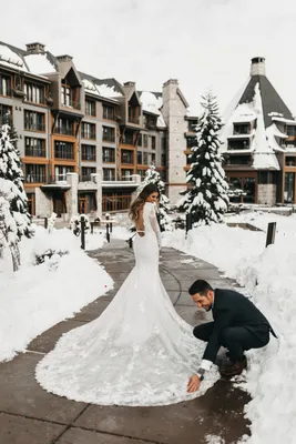 Зимние свадебные фотографии: сказочные моменты выбора формата
