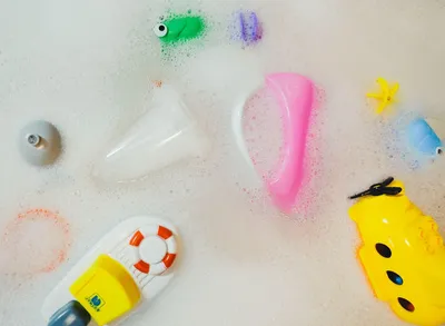 Арт-фото игрушек для ванной комнаты
