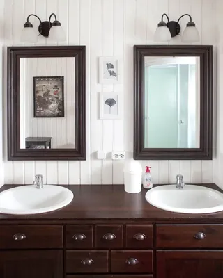 Арт-фото ванной комнаты с раковинами