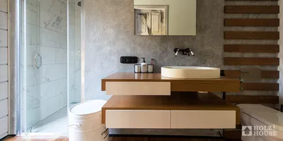 25) Фото ванной комнаты в деревянном доме: эклектичный дизайн