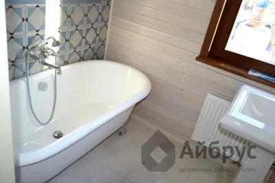 3) Фото ванной комнаты в деревянном доме: скачать в JPG, PNG, WebP
