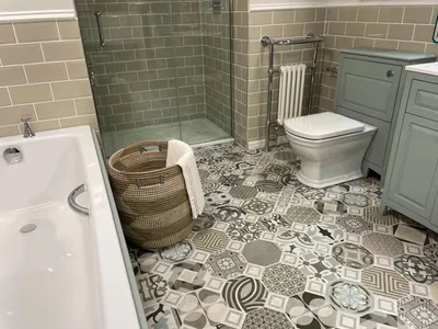 Деревянный стиль: фотографии ванной комнаты