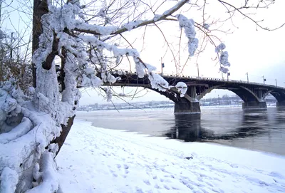 Зимняя красота Иркутска: Фото в высоком разрешении