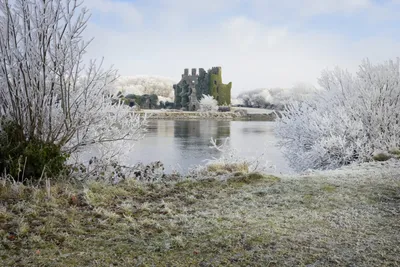 Зимний великолепный пейзаж: Ирландия на фото