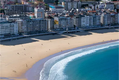 Испанские пляжи: где каждый момент становится незабываемым
