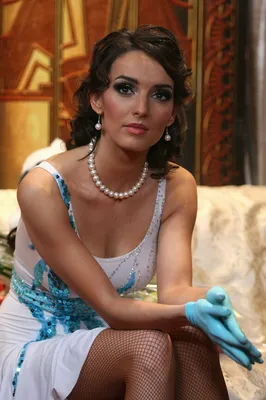 Юлия Зимина: Фотография с элегантным нарядом