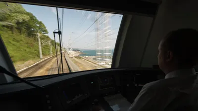 Вдоль железнодорожных путей: изысканные фотографии поезда.