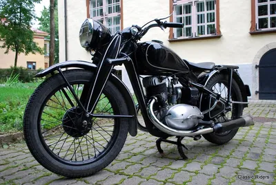 Иж-350: фотография классического мотоцикла