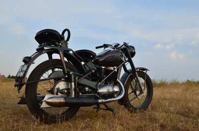 Иж-49: фотография мотоцикла в формате jpg, размер по выбору
