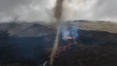 Фотография извержения вулкана в макро съемке