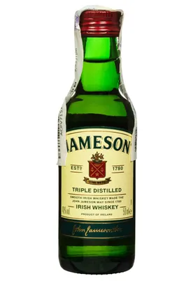 Загадочные фотографии Jameson виски на фоне заката