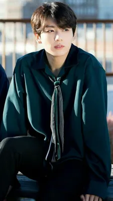 Фотка Jung Kook с эффектом дыма