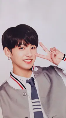 Фото Jung Kook с эффектом пыльных частиц
