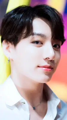 Изображение Jung Kook с эффектом сепии
