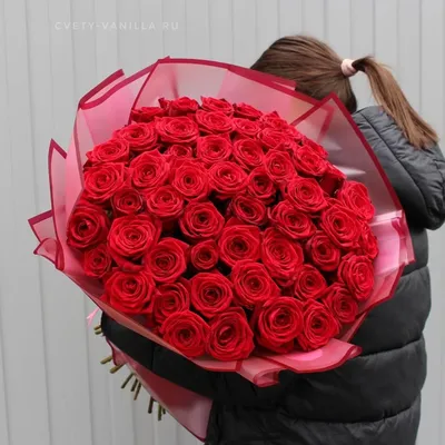 Букет из 51 розы: великолепная картина роскошной красоты