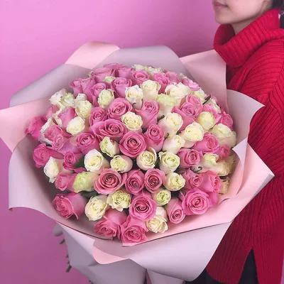 Изображение букета из 51 розы: вдохновение и радость в одной картине