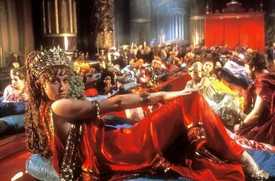 Уникальные фото Калигулы: исторический фильм, вызвавший шок