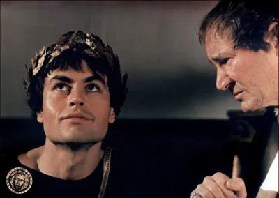 Шокирующие фото из фильма Калигула, который взволновал мир