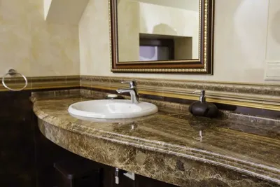 Фото каменной столешницы в ванной: выберите формат скачивания