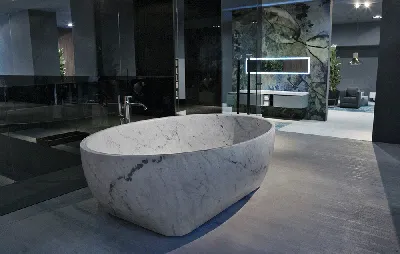 Фото каменной ванны: выберите изображение в формате WebP