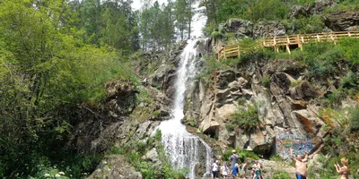 Прекрасный Камышлинский водопад: красивые снимки для вдохновения (фото)