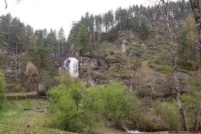 Обои на рабочий стол водопада Камышлинский