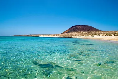 Исследуйте красоту пляжей Канарских островов на фото