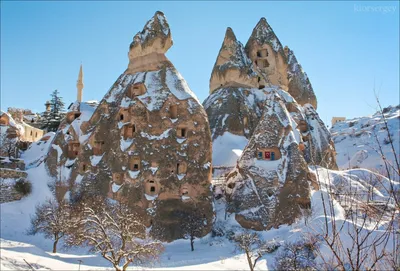 Зимние сказочные моменты в Каппадокии: фото на выбор в различных размерах