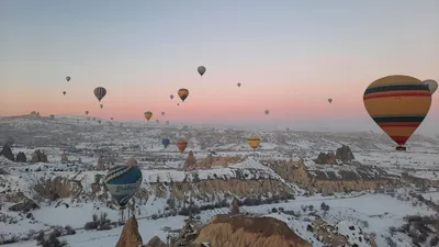 Зимние отражения Каппадокии: фото для скачивания в различных форматах