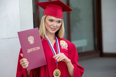 Фотографии красного диплома: красота и достижение в одном кадре